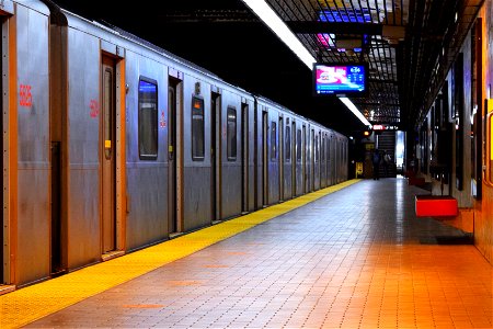 TTC Line1 TR 5625 at Spadina.