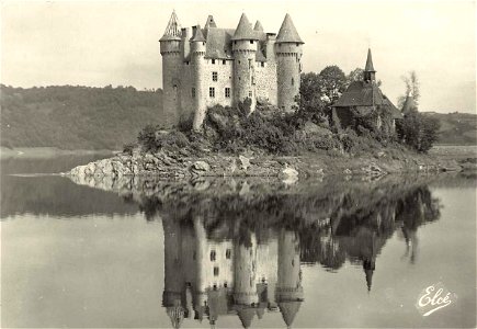 Bort-les-Orgues.Château du Val