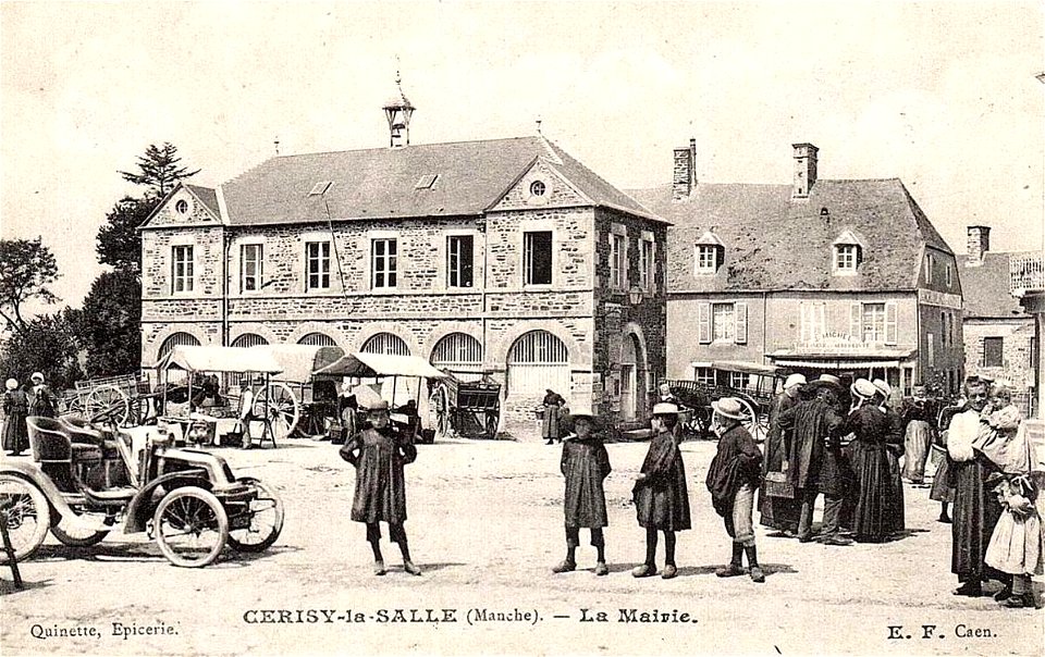 Cerisy-la-Salle.La mairie