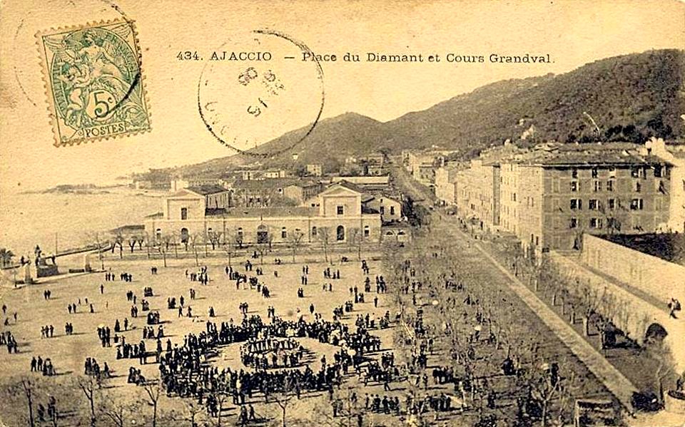 Ajaccio.Place du Diamant
