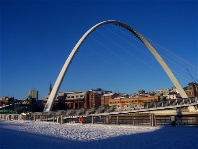 Gateshead Millennium Bridge photo