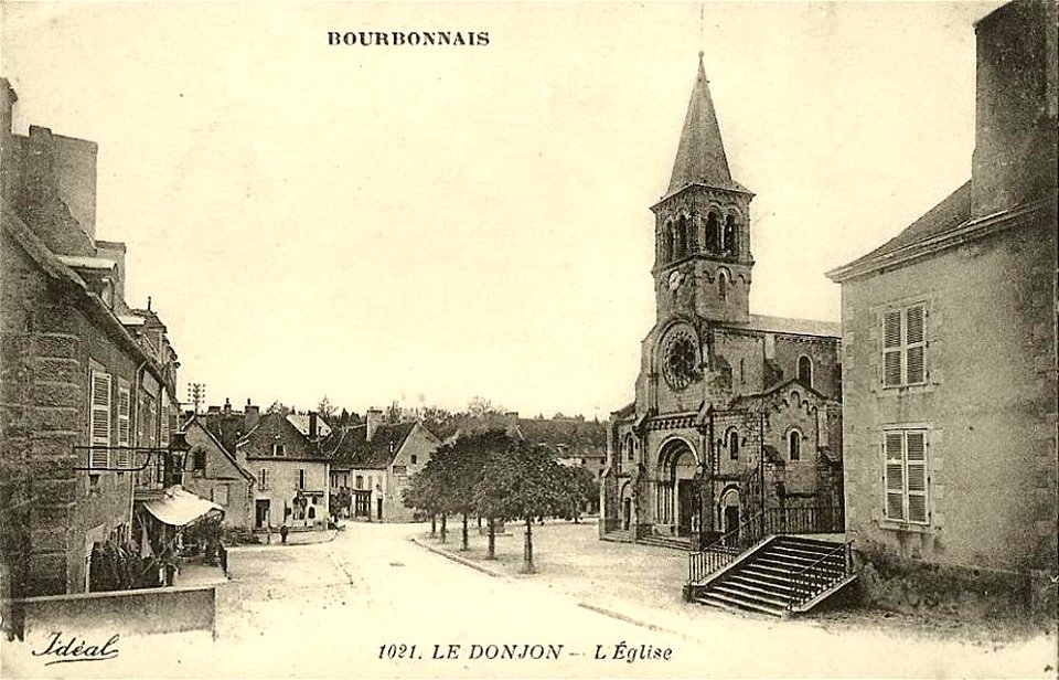 Bourbon-Larchambault.Le donjon.Église Saint-Georges de Bourbon-l'Archambault
