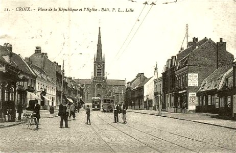 Croix (Nord).Place de la République.Église Saint-Martin de Croix