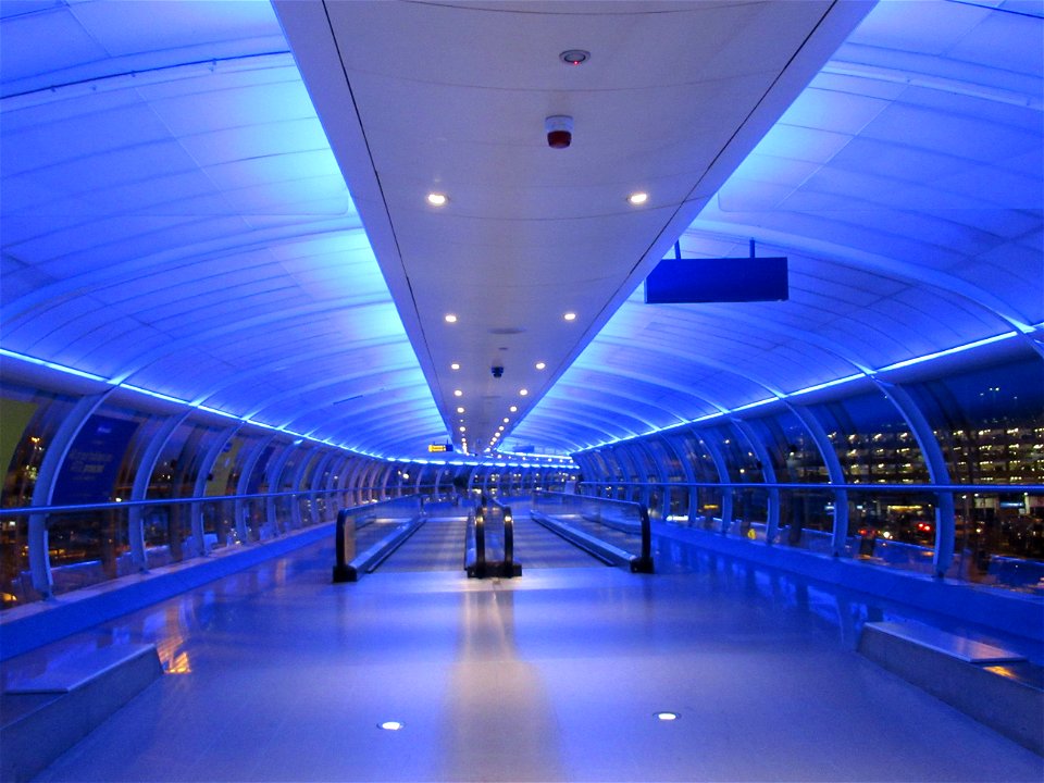 Manchester Airport Skylink