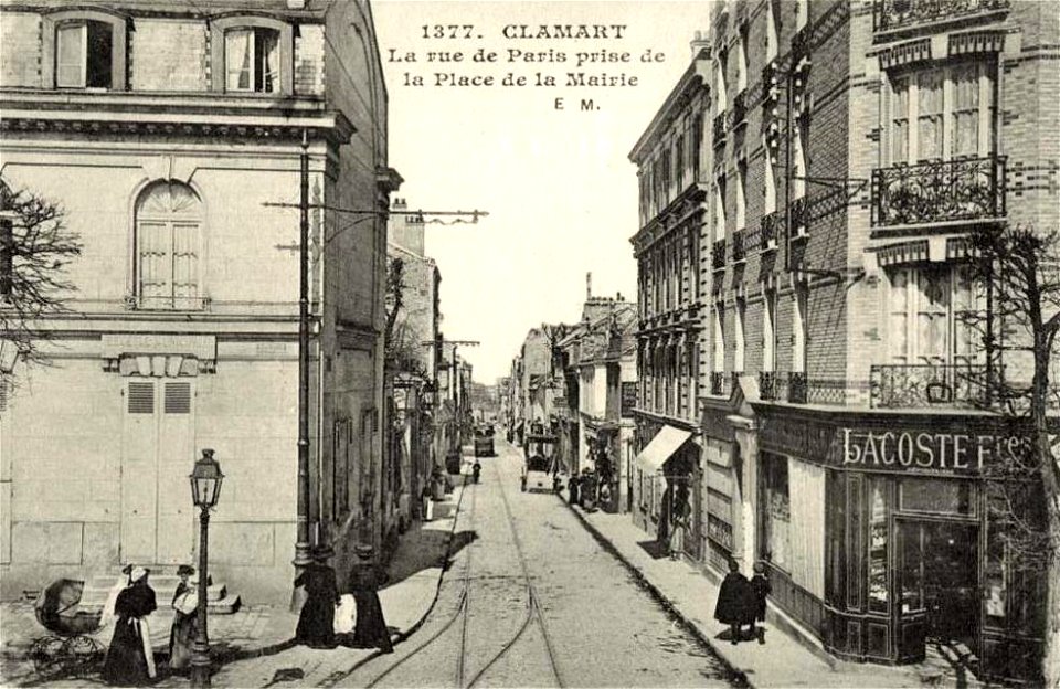 Clamart.Rue de Paris.Rails du tramway