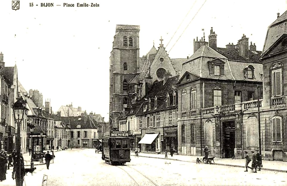 Dijon.Place Émile-Zola