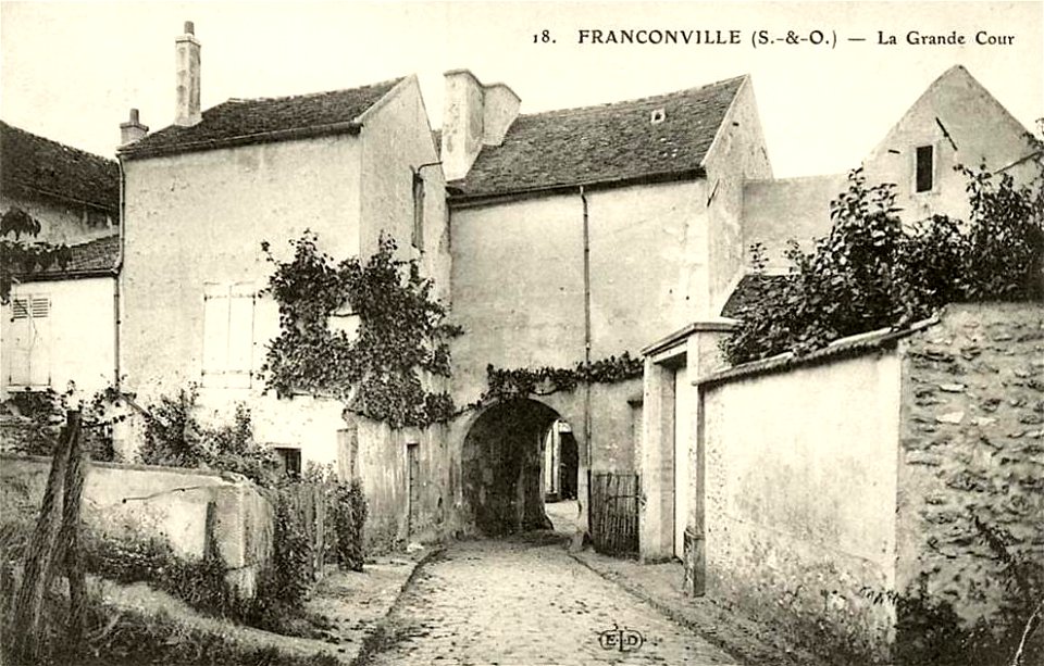 Franconville.La Grande Cour