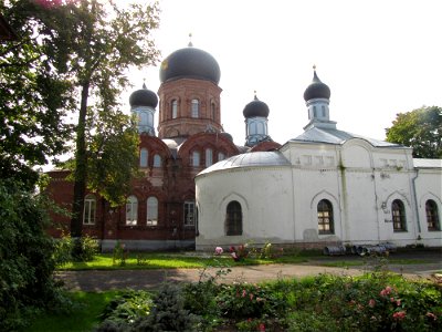 Churches on Vvedenskiy island photo