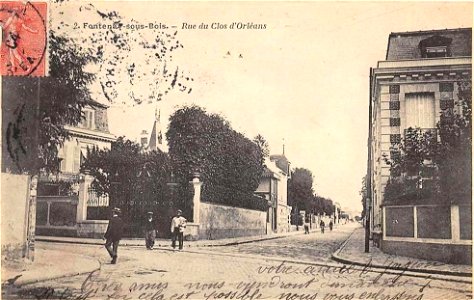 Fontenay-sous-Bois.Rue du Clos d'Orléans.Passants