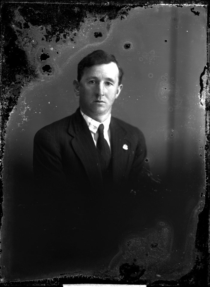 A gentleman, [n.d.]