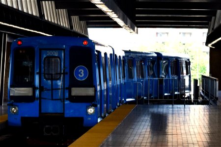 Line3 RT Departing Kennedy. photo