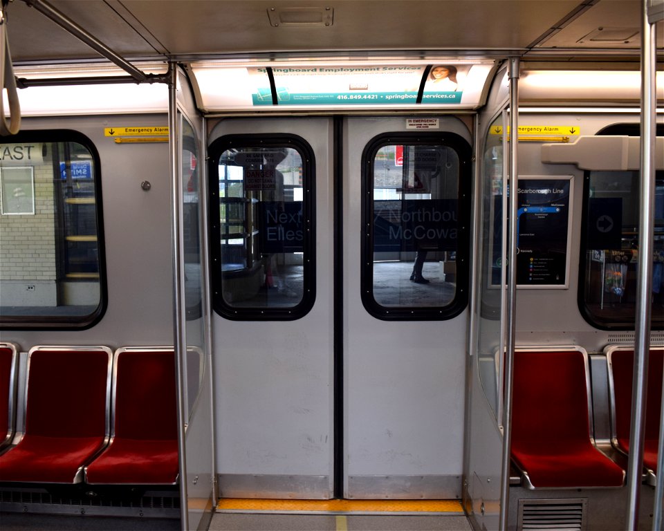 TTC Line3 RT at Lawrence East.