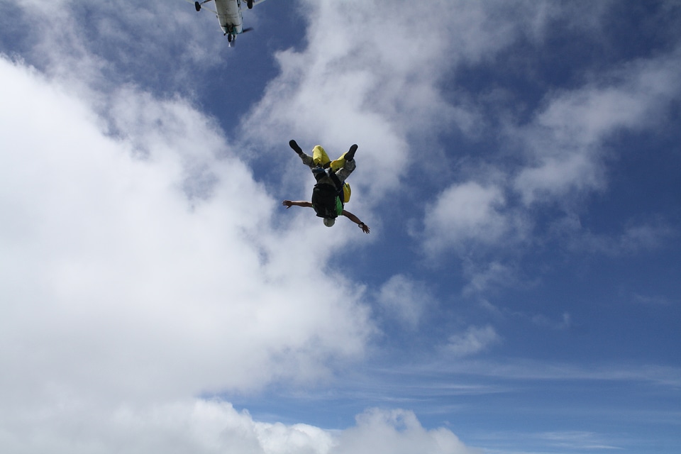 Skydiver falls through the air