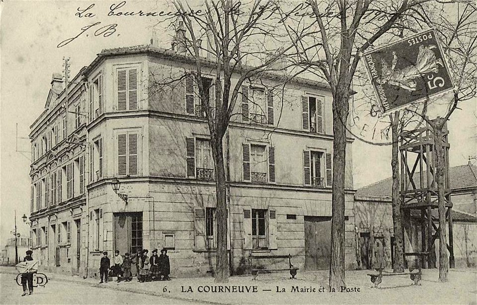 La Courneuve.La mairie et la poste