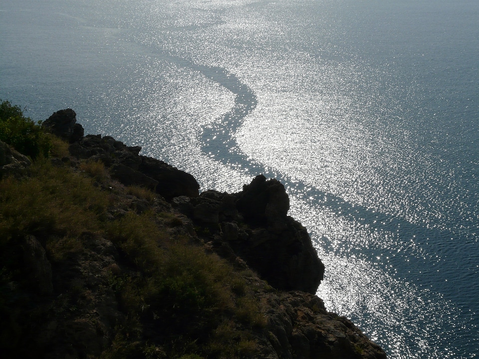 Coast backlighting sparkle