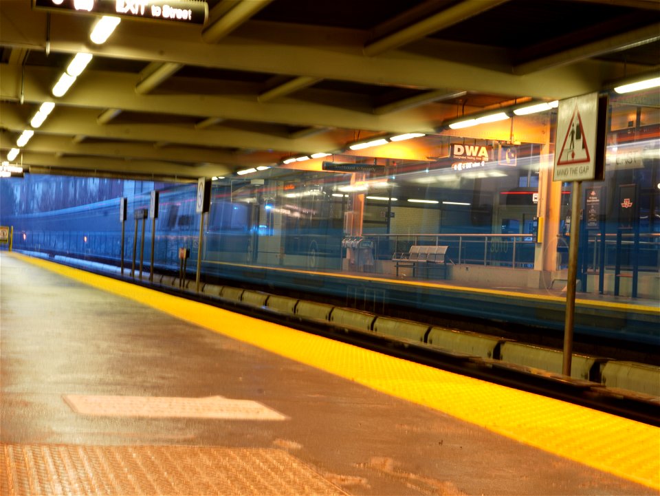 RT Departing Lawrence East.