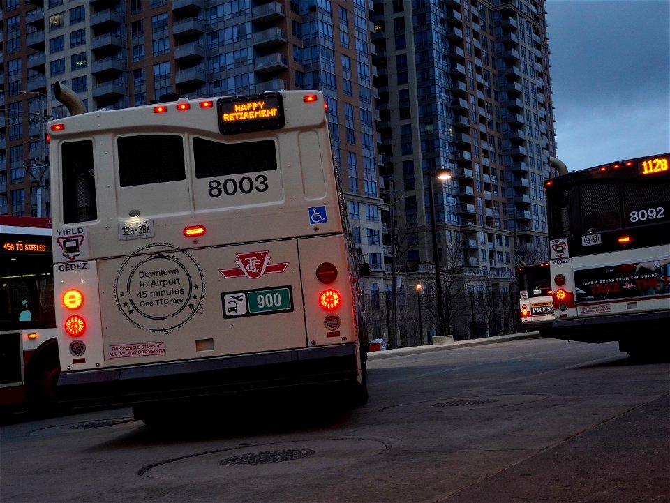 OG Airport bus at Kipling.