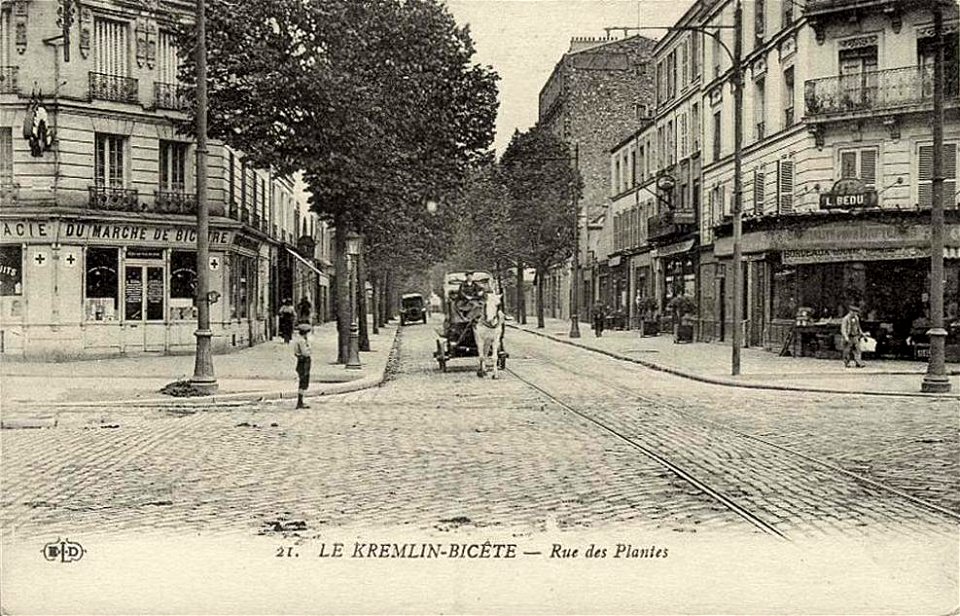 Le Kremlin-Bicêtre.Rue des Plantes