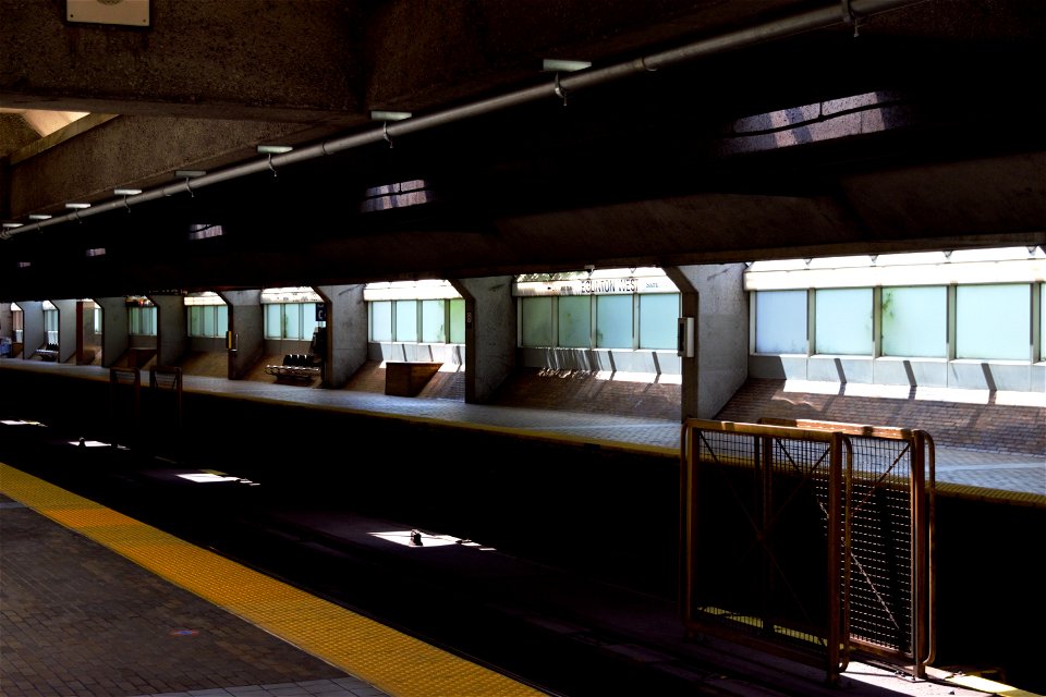 TTC Line1 Eglinton West.