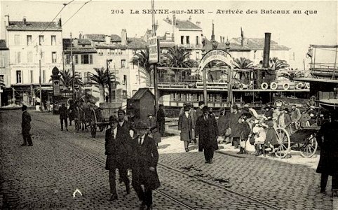 La Seyne-sur-Mer.Arrivée des bateaux au quai