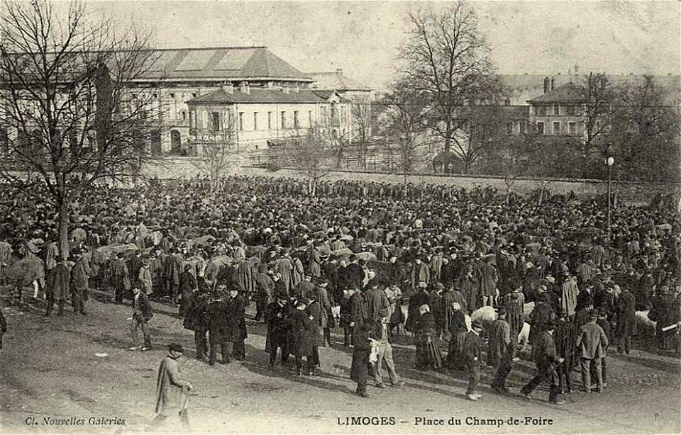 Limoges.Place du Champ-de-Foire