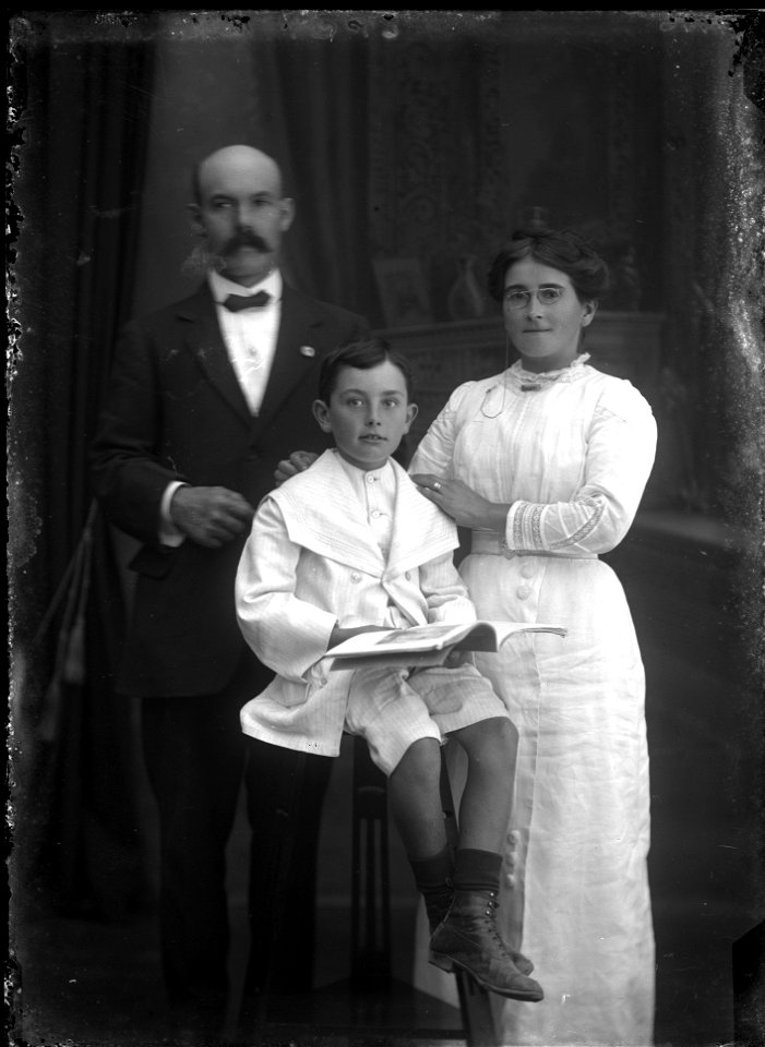 Richardson family, [n.d.]