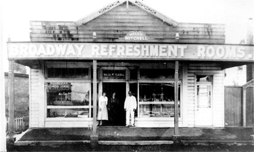 Wally Mitchell - Broadway Refreshment Rooms, Lang Street, Kurri Kurri, NSW[n.d.] photo