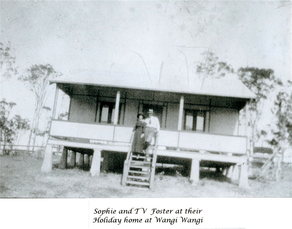 Sophie and Thomas Vincent Foster at their holiday home at Wangi Wangi, NSW, [n.d.]