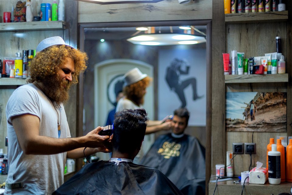 Jorj Barbershop In Iran photo