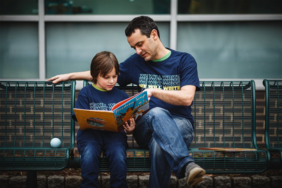 andrew_huth_readby4th_bookfair2019_120