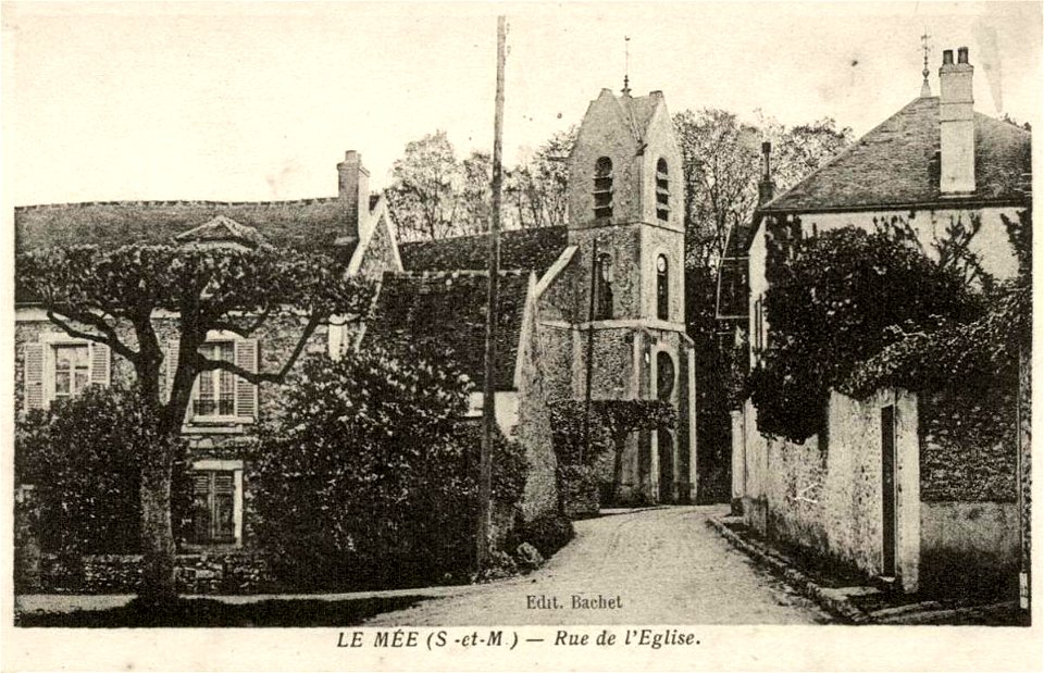 Le Mée-sur-Seine.Rue de l'Église