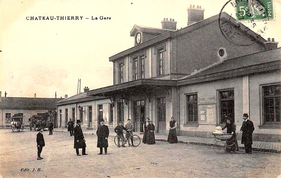 Château-Thierry.La gare, voyageurs