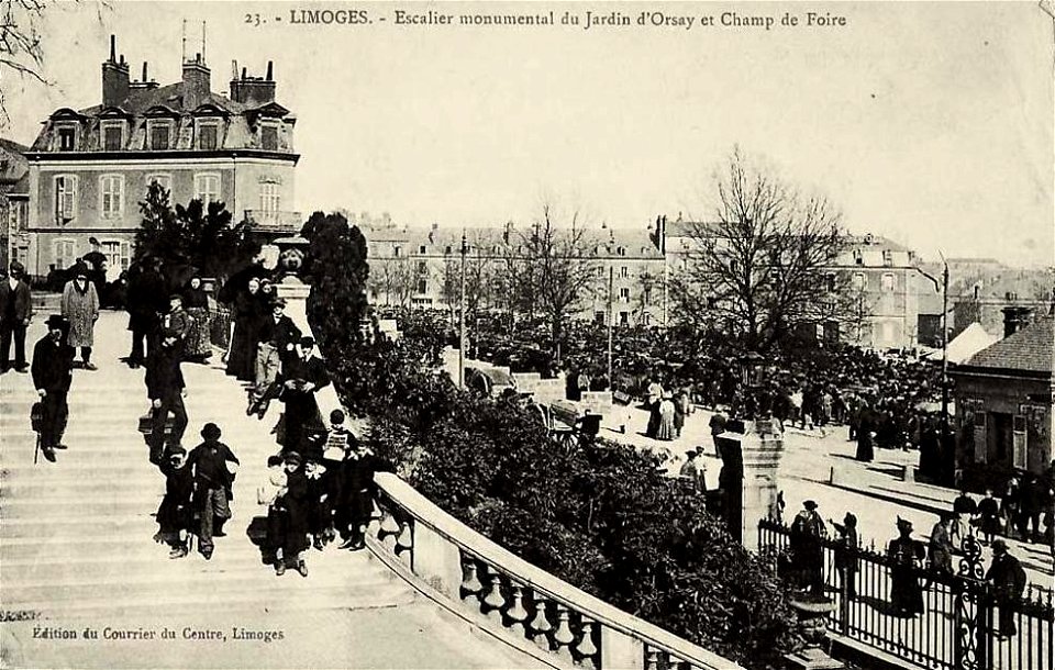 Limoges.Escalier monumental du jardin d'Orsay et champ de foir