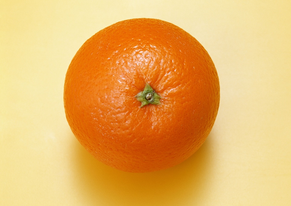Fresh orange fruit