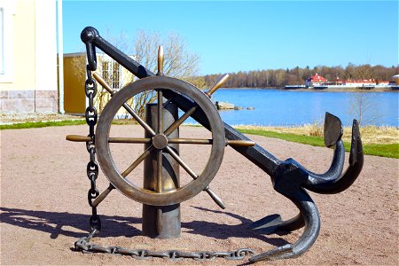 Stearling wheel and anchor