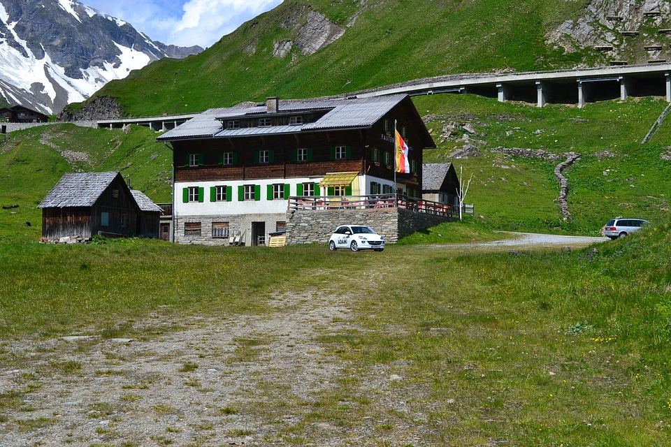 Road of a high mountain pass