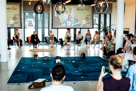 Women's Hub Day 2-22