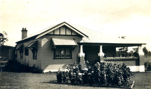 Aub and Glad Foster's house at Mount Vincent, built 1933 photo