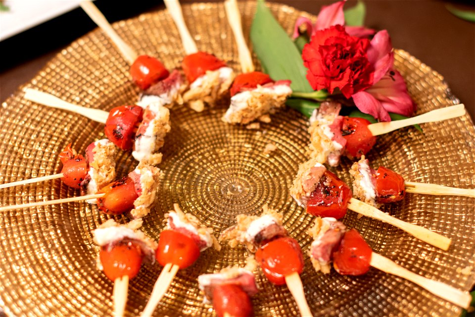 Tenderloin Forks with Roasted Tomato & Horseradish