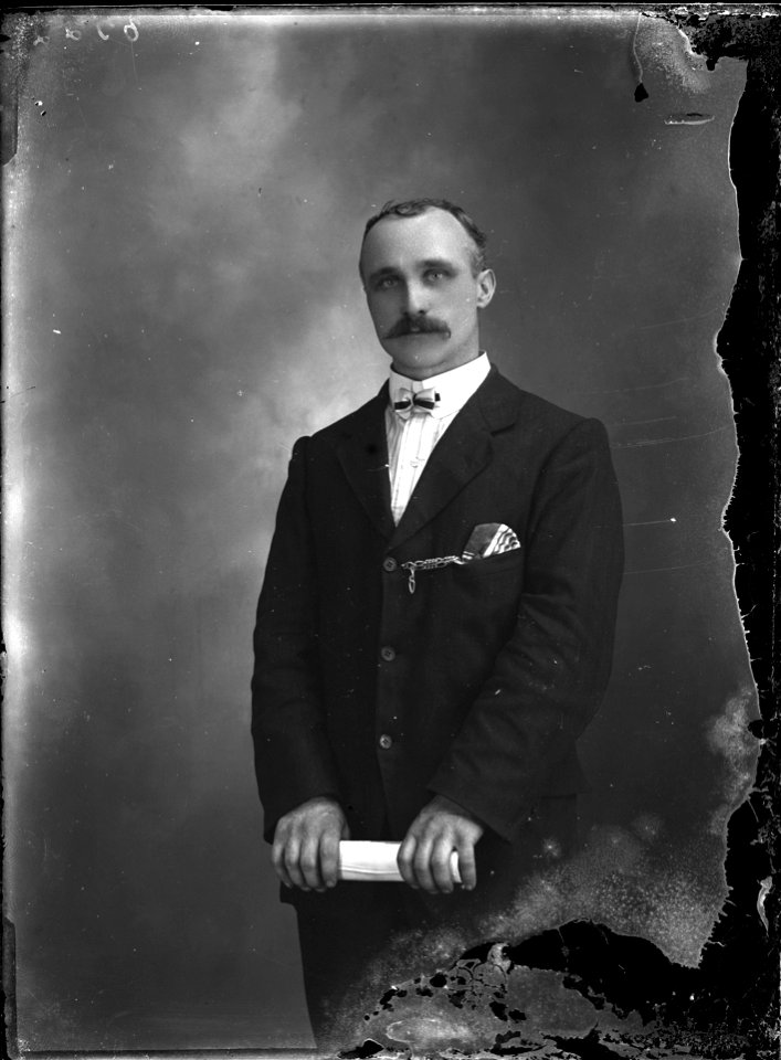 A gentleman, [n.d.]. See also G401