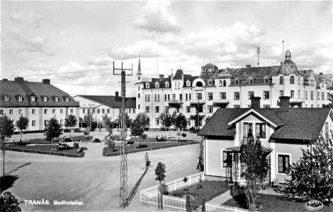 305 Stora torget, Badhotellet