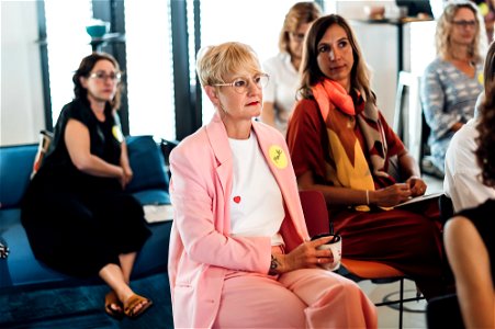 Women's Hub Day 1-215