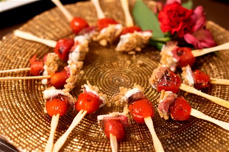 Tenderloin Forks with Roasted Tomato & Horseradish