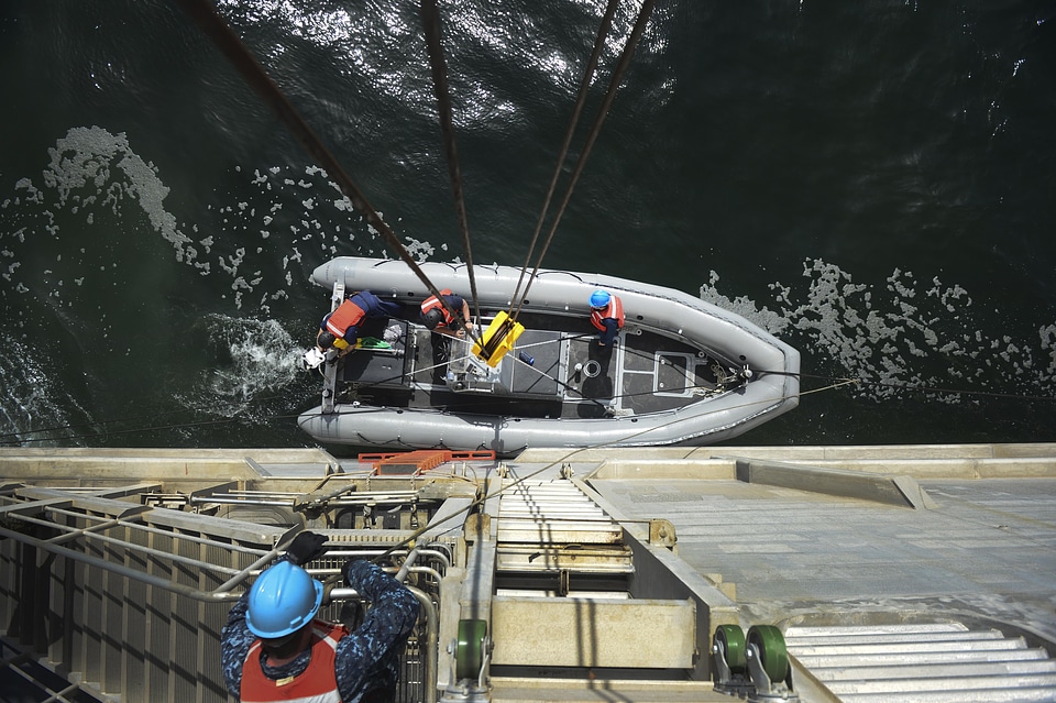 U.S. Navy and U.S. Coast Guardsmen