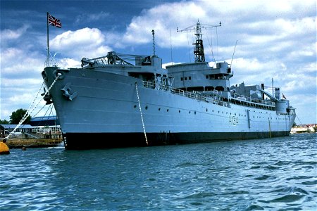 A134 HMS Rame Head 1984 photo