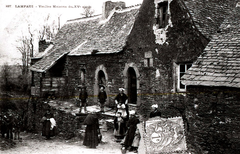 LAMPAUL anciennes maisons du XVème photo