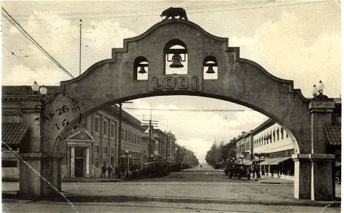 Mission Arch, Lodi CA