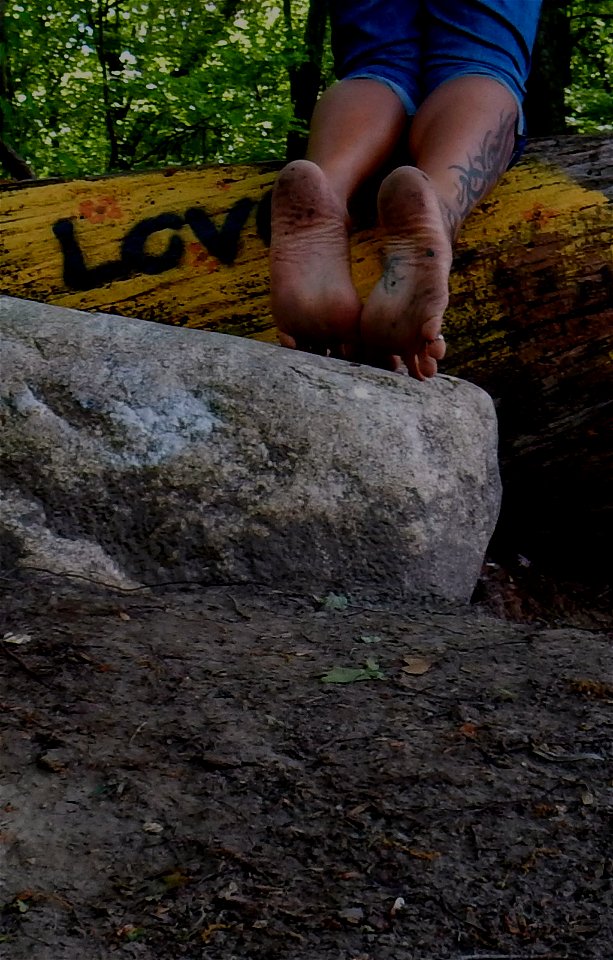 Timi's Dirty Bare Feet