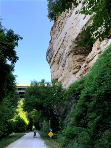 Caves in Burlington-Keokuk Limestone