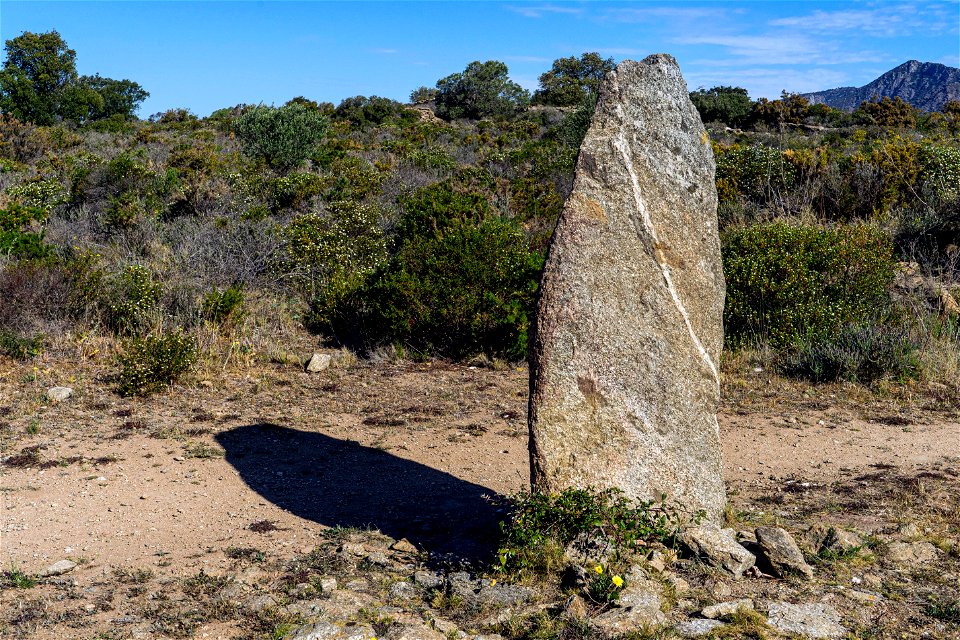 04-05-2023 Menhir de La Casa Cremada I